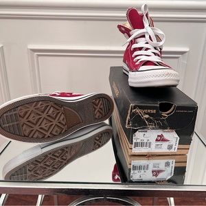 Converse chuck taylor all-star hi .
